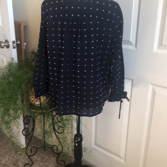 🌷SOLD🌷Navy Blue Blouse has gathered and tied bows and cuffs on 3/4 sleeves. - Picture 6 of 9